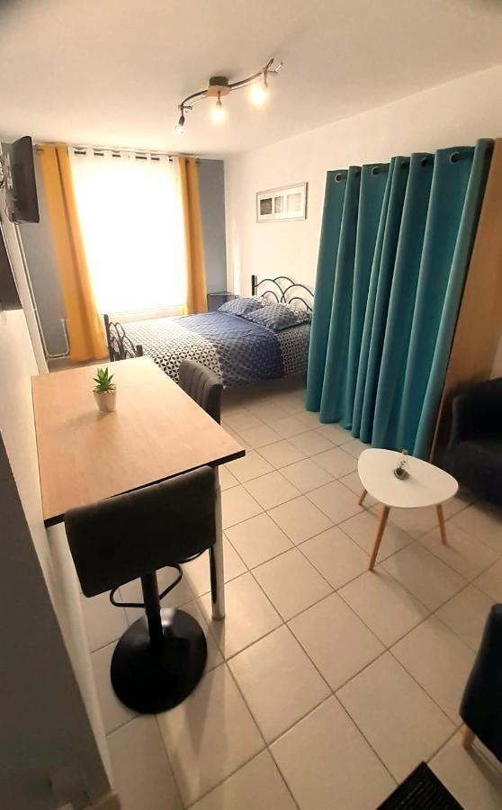 Charmant Studio En Plein Centre Avec Parking Saint-Omer  Dış mekan fotoğraf